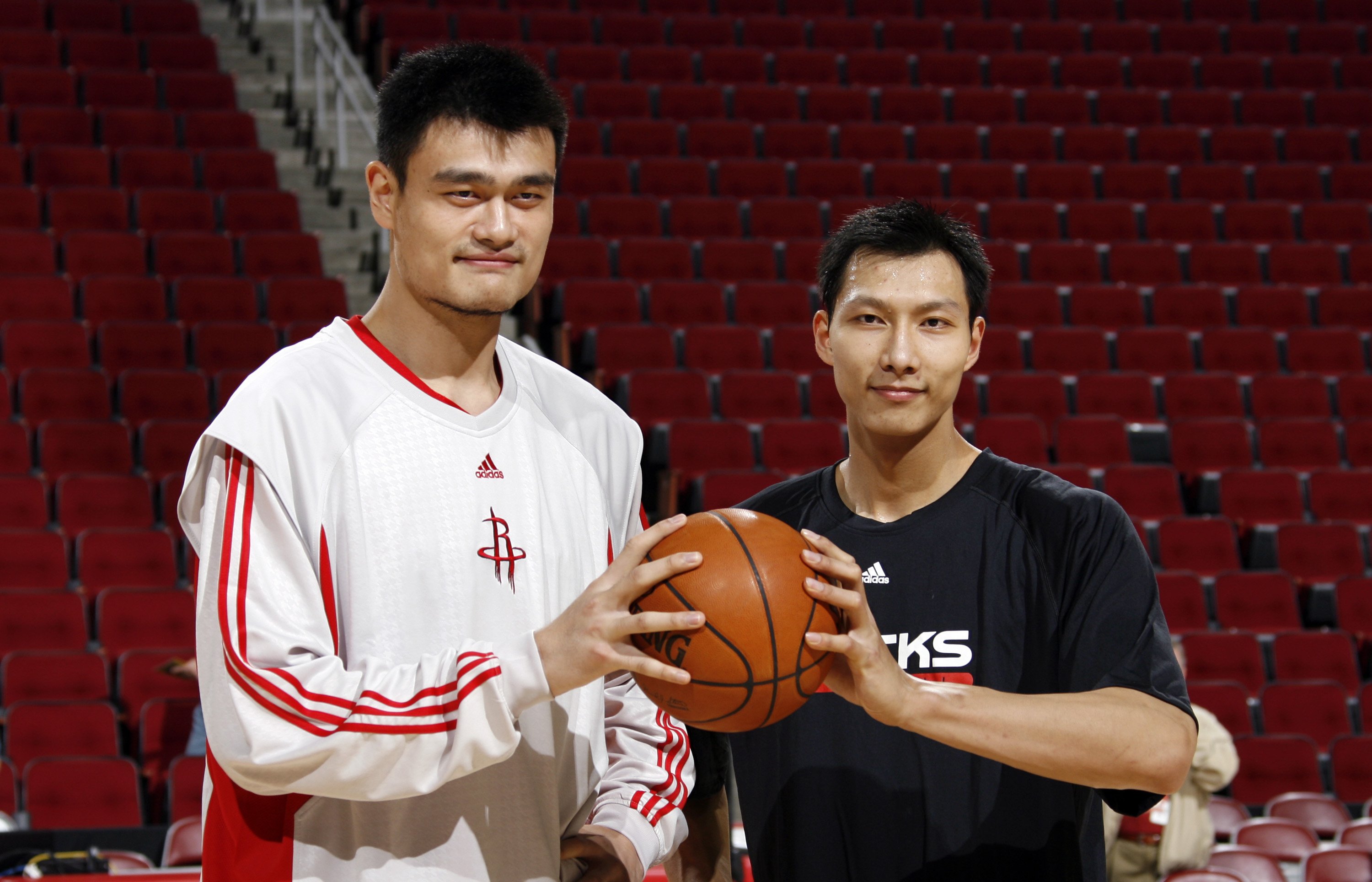 的继续留任 的继续留任