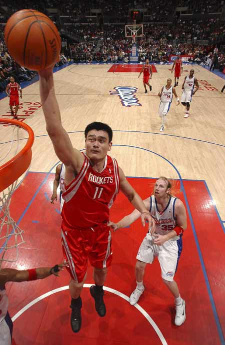 足了发展空 足了发展空