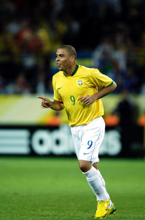 仅仅是球员 仅仅是球员