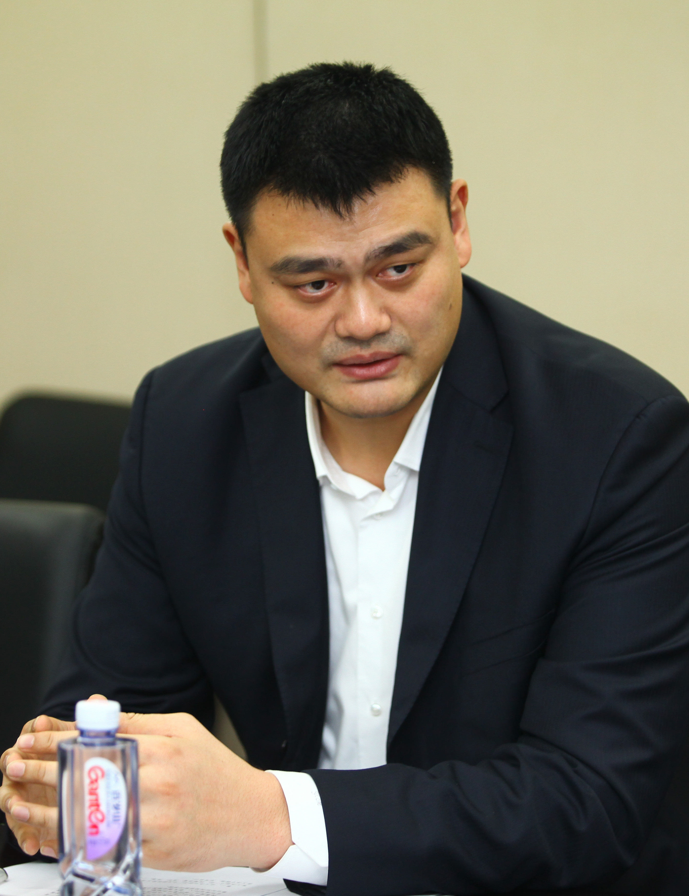 居莱尔以其 居莱尔以其