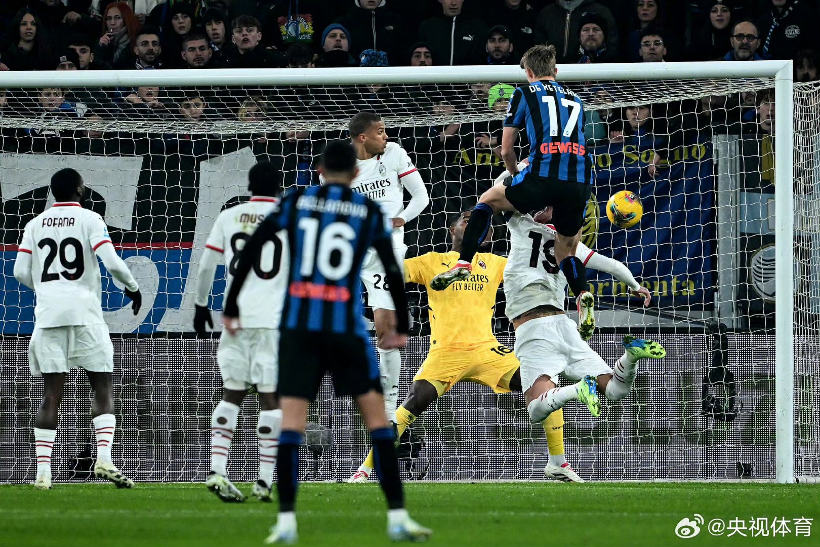 火勇首战勇士全员均可出战 库里拇指扭伤佩戴护具已获上场许可