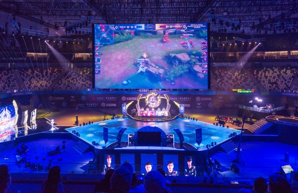 间的缝隙里 间的缝隙里